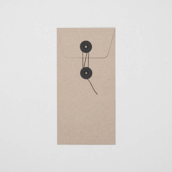 Umschlag mit Kordel natur-schwarz DL (10 Stück)